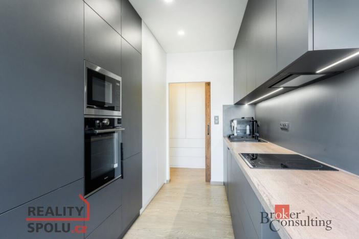 Prodej bytu 3+1, Hradec Králové - Nový Hradec Králové, Čajkovského, 82 m2