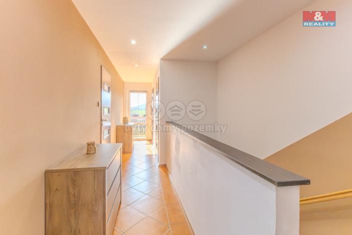 Prodej rodinného domu, Krnov - Pod Bezručovým vrchem, Úvoz, 120 m2