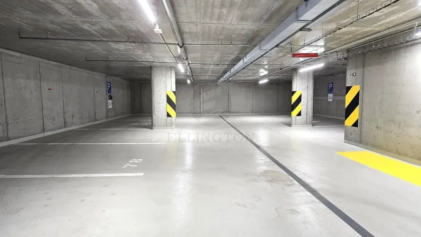 Pronájem bytu 2+kk, Praha - Karlín, Sokolova, 54 m2