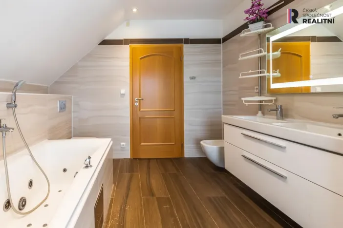 Prodej rodinného domu, Praha - Libuš, Vyšebrodská, 168 m2