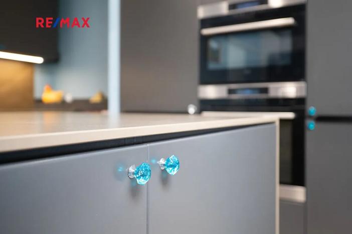 Prodej rodinného domu, Hovorčovice, Na Konci světa, 188 m2