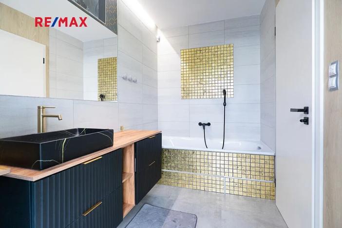 Prodej rodinného domu, Hovorčovice, Na Konci světa, 188 m2