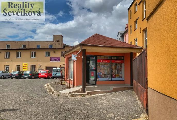 Pronájem obchodního prostoru, Hradec Králové, Dukelská třída, 107 m2