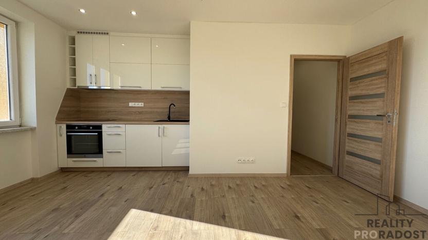 Prodej bytu 1+kk, Havířov, Elišky Krásnohorské, 23 m2