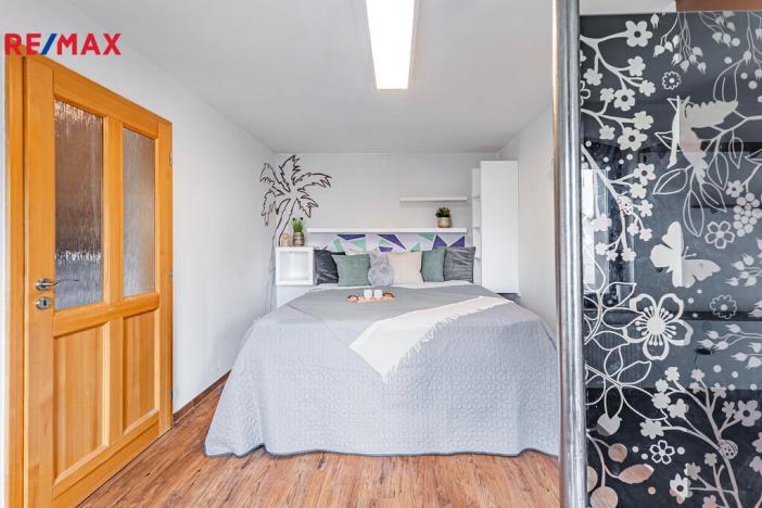 Prodej rodinného domu, Byšice, 5. května, 300 m2