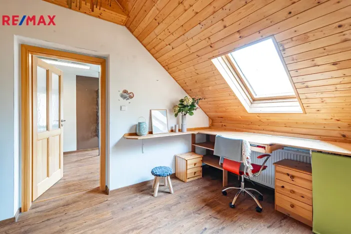 Prodej rodinného domu, Byšice, 5. května, 300 m2