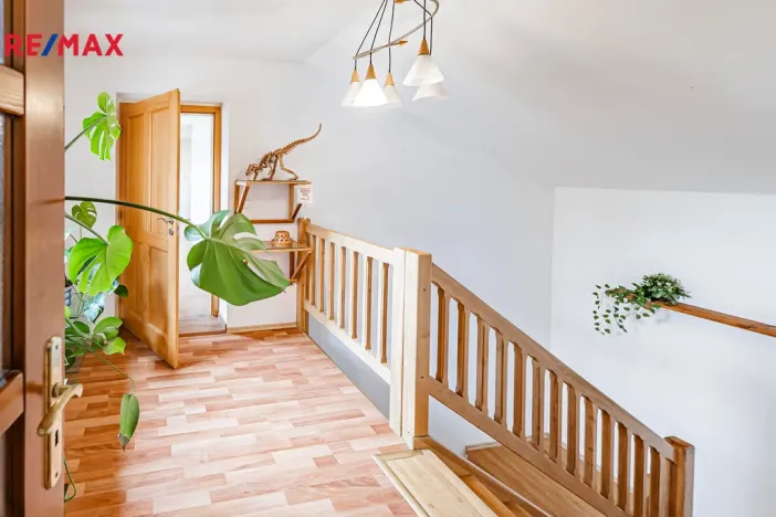 Prodej rodinného domu, Byšice, 5. května, 300 m2