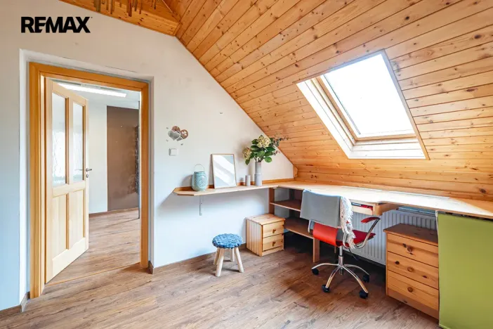 Prodej rodinného domu, Byšice, 5. května, 300 m2