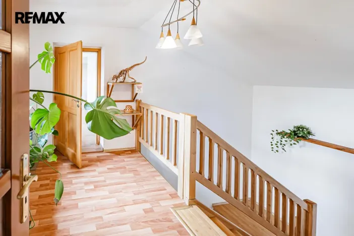 Prodej rodinného domu, Byšice, 5. května, 300 m2