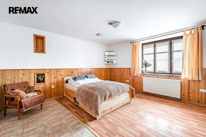 Prodej rodinného domu, Byšice, 5. května, 300 m2