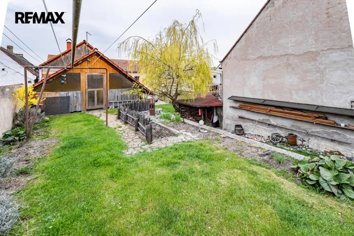 Prodej rodinného domu, Byšice, 5. května, 300 m2