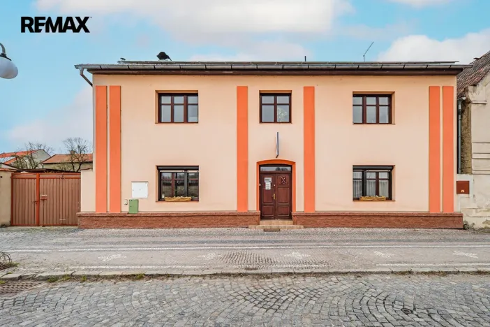 Prodej rodinného domu, Byšice, 5. května, 300 m2