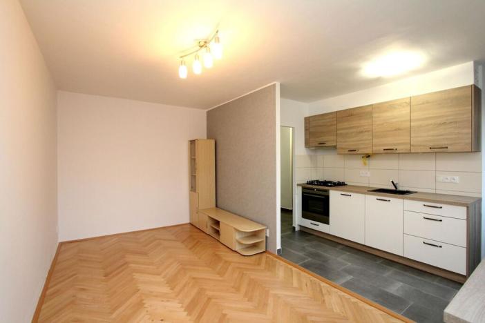 Pronájem bytu 3+kk, Pardubice - Polabiny, Kosmonautů, 60 m2