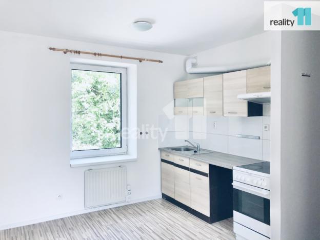 Pronájem bytu 2+1, Praha - Hrdlořezy, Českobrodská, 75 m2