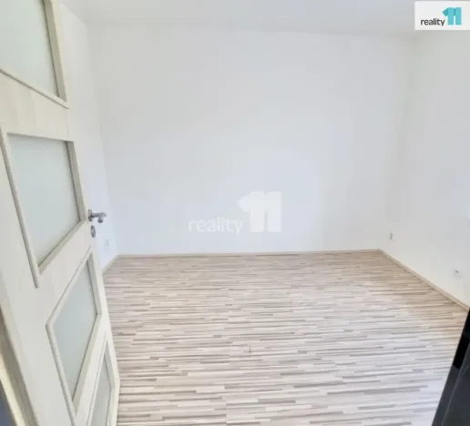 Prodej bytu 2+kk, Praha - Hrdlořezy, Českobrodská, 75 m2