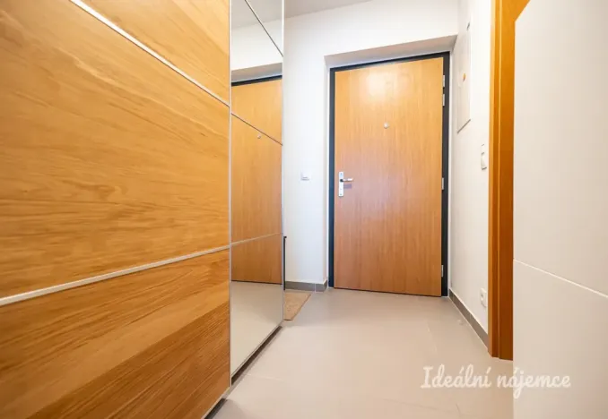 Pronájem bytu 2+kk, Praha - Dolní Chabry, Poštova, 51 m2