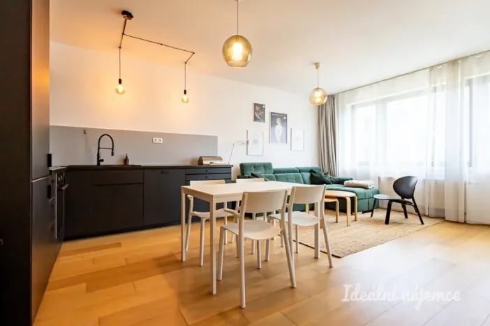 Pronájem bytu 2+kk, Praha - Dolní Chabry, Poštova, 51 m2