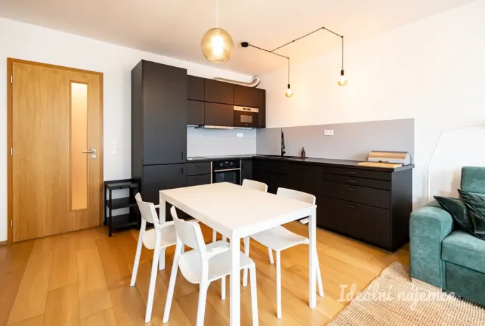 Pronájem bytu 2+kk, Praha - Dolní Chabry, Poštova, 51 m2