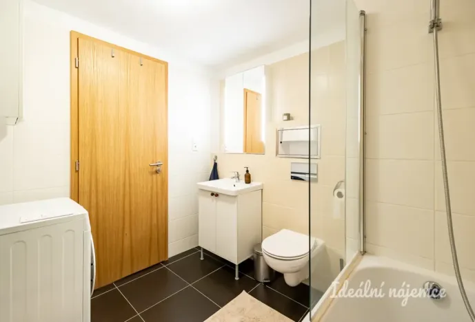Pronájem bytu 2+kk, Praha - Dolní Chabry, Poštova, 51 m2