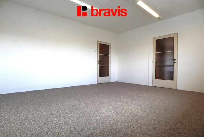 Pronájem kanceláře, Brno, Osamělá, 90 m2