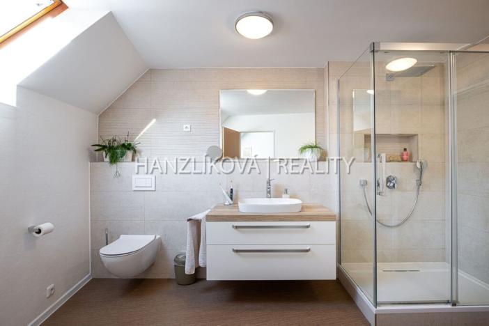 Prodej zemědělské usedlosti, Pištín, 200 m2