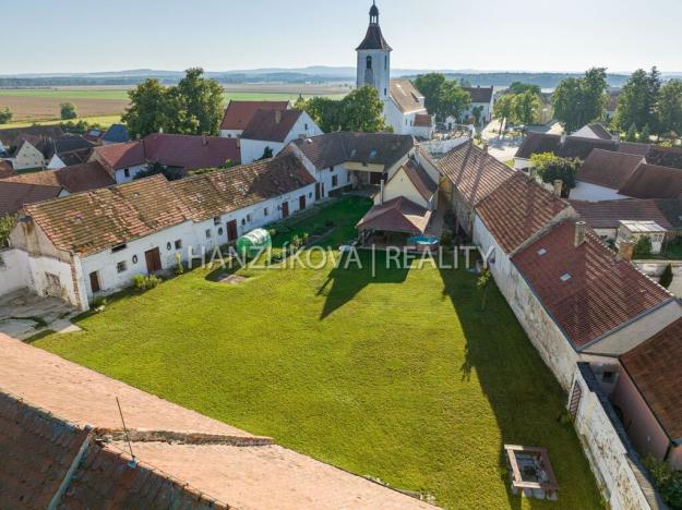 Prodej zemědělské usedlosti, Pištín, 200 m2