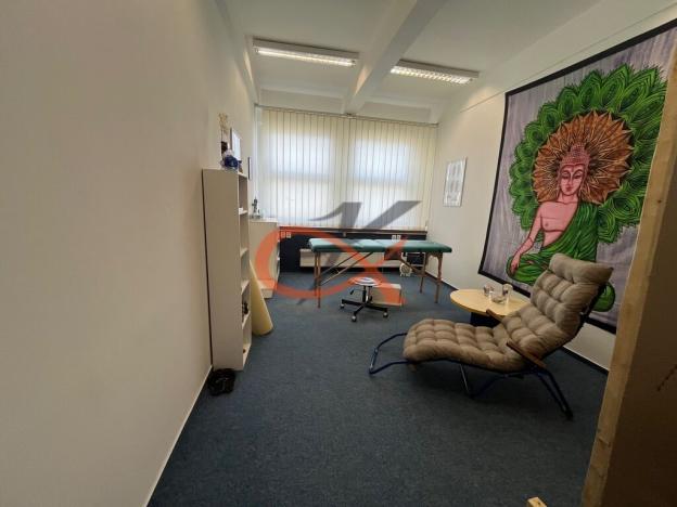 Pronájem kanceláře, Rožnov pod Radhoštěm, 1. máje, 18 m2