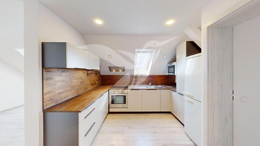 Pronájem atypického bytu, Město Touškov, Čemínská, 72 m2