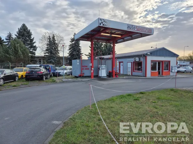 Prodej komerční nemovitosti, Kolín, Ovčárecká, 2741 m2