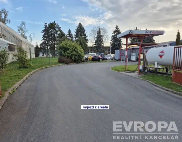 Prodej komerční nemovitosti, Kolín, Ovčárecká, 2741 m2