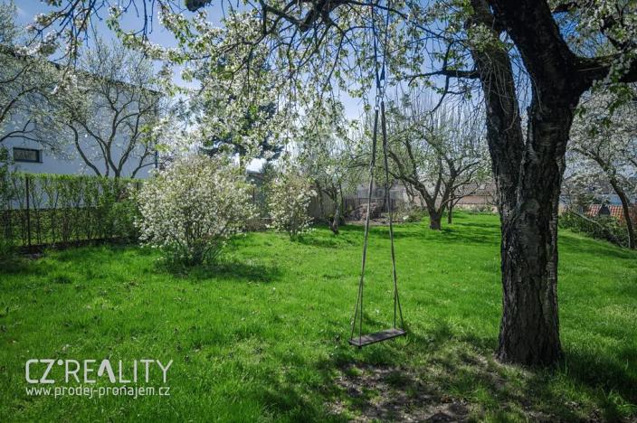 Prodej rodinného domu, Praha - Lipence, Na Bambouzku, 308 m2