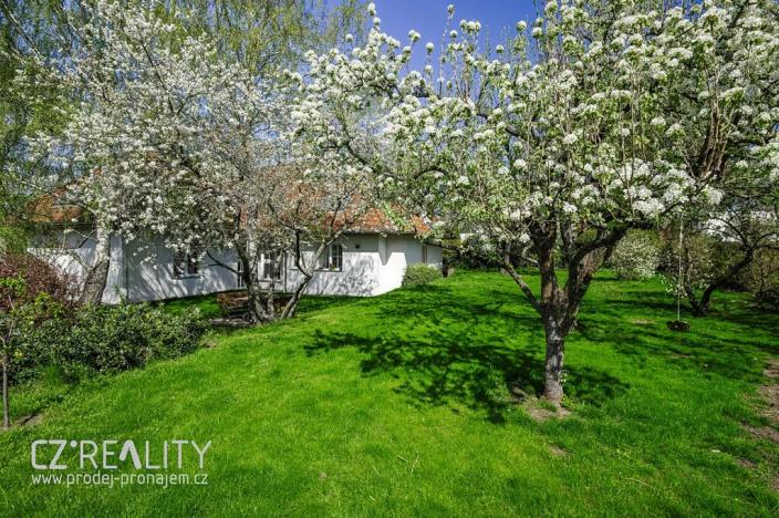 Prodej rodinného domu, Praha - Lipence, Na Bambouzku, 308 m2