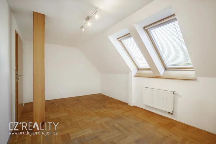 Prodej rodinného domu, Praha - Lipence, Na Bambouzku, 308 m2