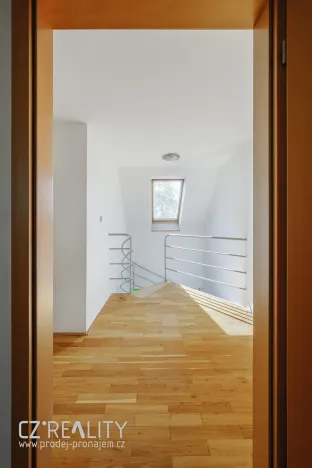 Prodej rodinného domu, Praha - Lipence, Na Bambouzku, 308 m2