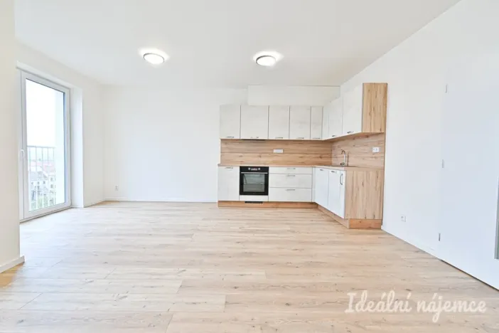 Pronájem bytu 2+kk, Brno, Mášova, 70 m2