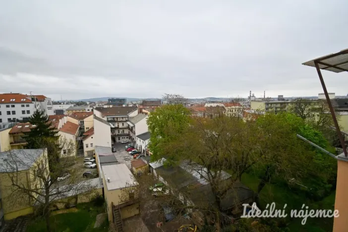 Pronájem bytu 2+kk, Brno, Mášova, 70 m2