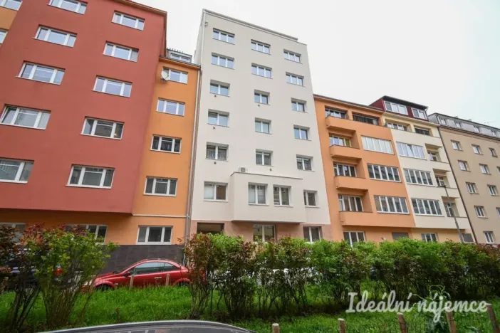 Pronájem bytu 2+kk, Brno, Mášova, 70 m2