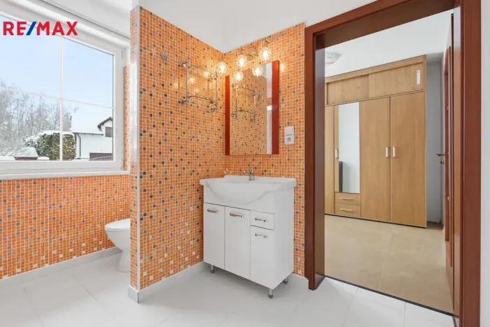 Prodej rodinného domu, Jenišov - Pod Rohem, K Rohu, 210 m2