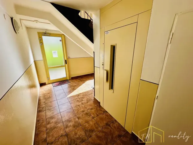 Pronájem bytu 2+kk, Teplice - Trnovany, Antonína Sochora, 47 m2