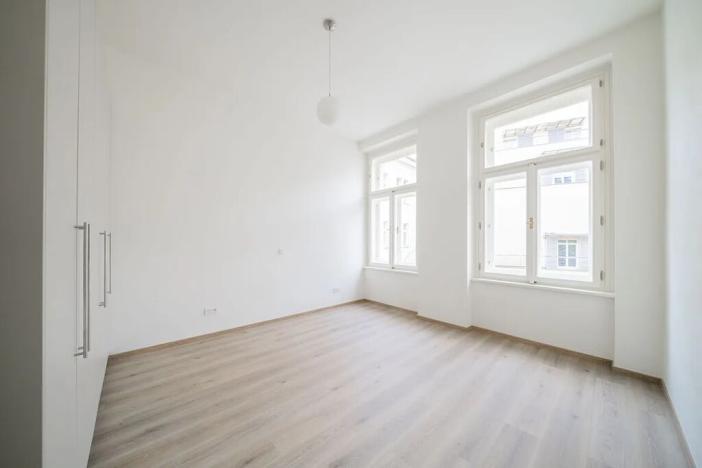 Pronájem bytu 2+kk, Praha - Nové Město, Václavské náměstí, 52 m2
