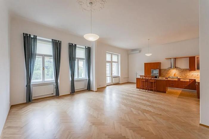 Pronájem bytu 4+kk, Praha - Nové Město, Na Moráni, 153 m2