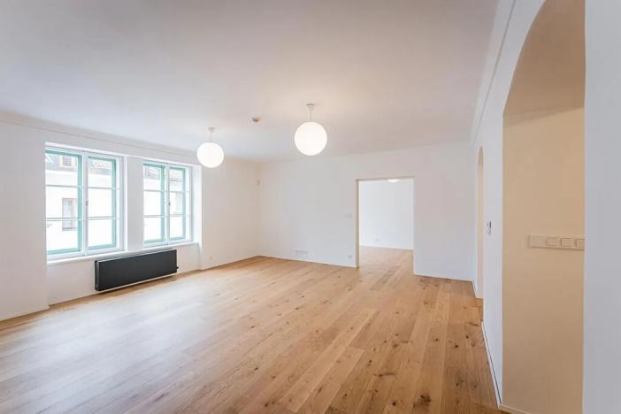 Pronájem bytu 2+1, Praha - Malá Strana, Vlašská, 87 m2