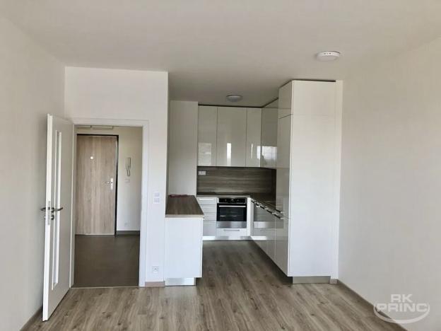 Pronájem bytu 2+kk, Praha - Hloubětín, Granitova, 65 m2