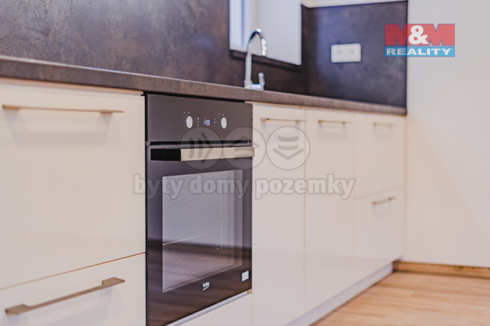 Pronájem bytu 2+kk, Ostrava - Vítkovice, Ruská, 68 m2