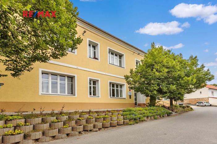 Prodej vícegeneračního domu, Koleč, 404 m2