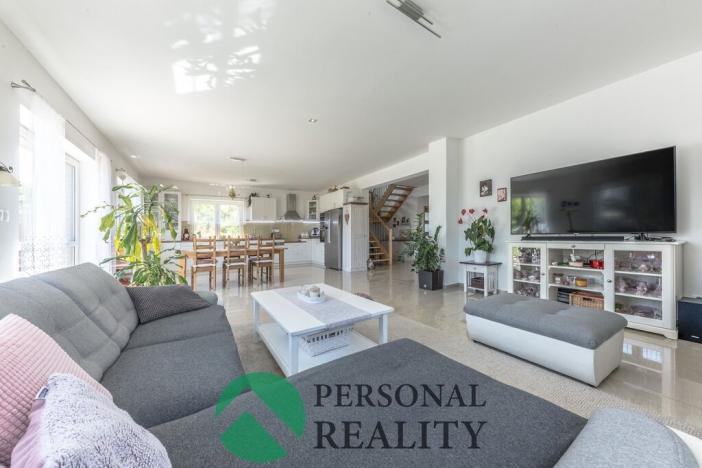 Prodej rodinného domu, Tachlovice, Karlštejnská, 208 m2