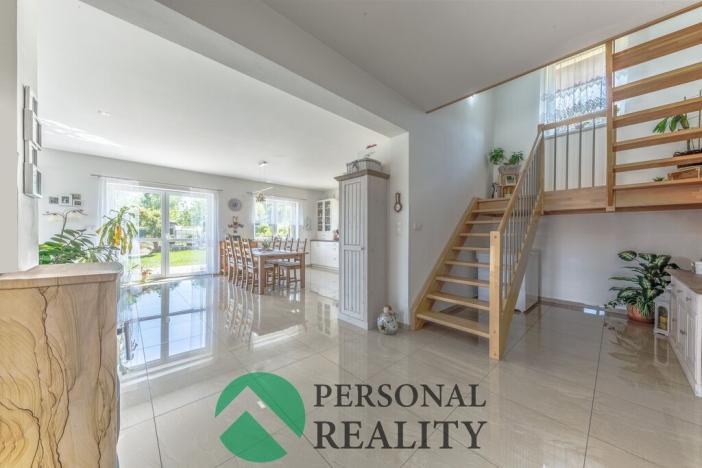 Prodej rodinného domu, Tachlovice, Karlštejnská, 208 m2