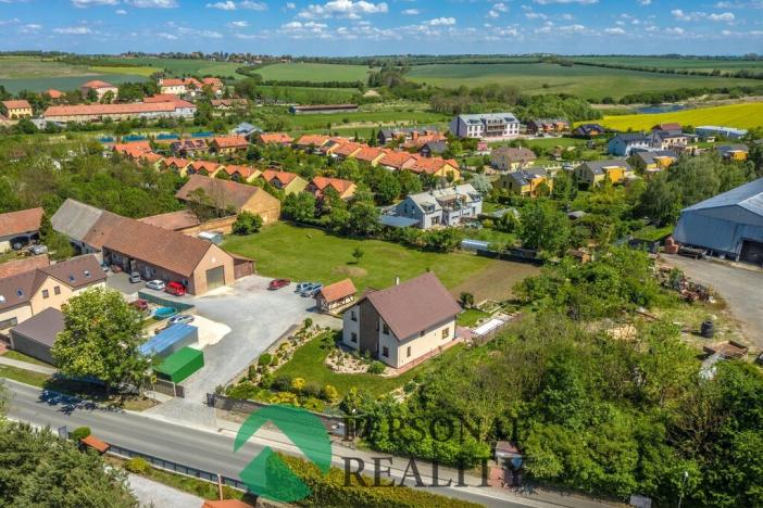 Prodej pozemku pro bydlení, Tachlovice, Karlštejnská, 1896 m2