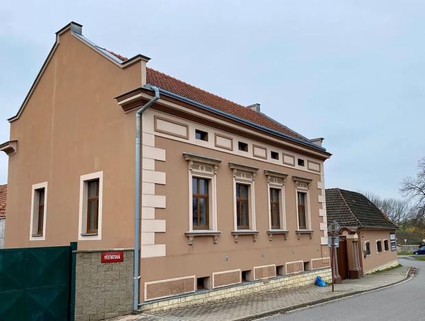 Prodej obchodního prostoru, Čečelice, Všetatská, 1000 m2
