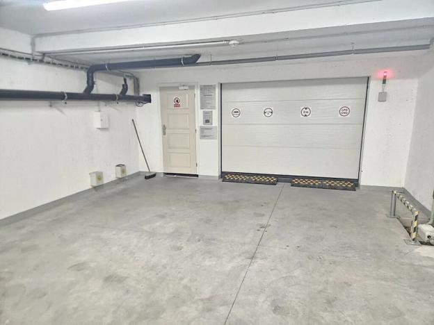 Prodej garážového stání, Brno, Francouzská, 15 m2